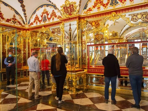 Visitors stand in the Jewel Room during the reopening of the Green Vault Museum in Dresden's Royal Palace of the Dresden State Art Collections (SKD) in Dresden.