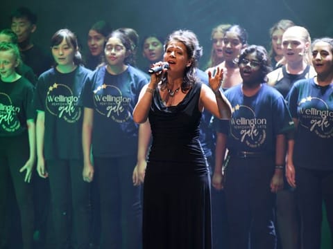  Ashleigh Gray sings the WICKED medly with The Wellington Performing Art Academy.