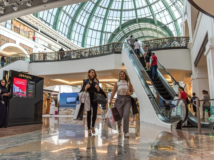 Stock - Dubai shopping