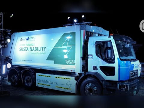 The Renault E-tech truck will also run a pilot project to test vehicle performance in the capital’s summer heat