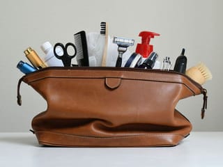 7 smart essentials to keep in your student emergency kit, UAE 2025