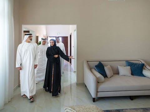 Sheikh Khaled bin Mohamed bin Zayed Al Nahyan, Crown Prince of Abu Dhabi and Chairman of the Abu Dhabi Executive Council, tours a villa in the project
