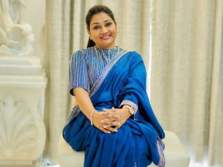 Meet Dolly Jain, Indian saree draper to the stars