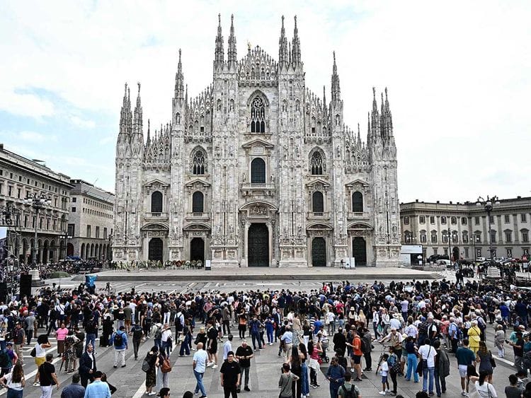 italy berlusconi funeral duomo cathedral