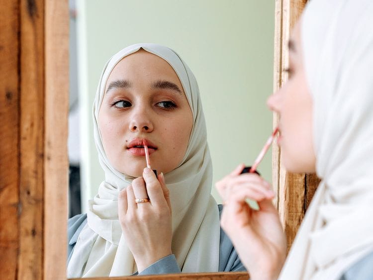 makeup stock