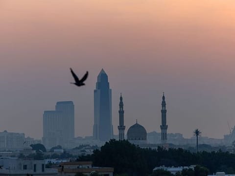 Dubai property values are reaching the peak of this market cycle, which has been running from late 2020. It also means investors need to get realistic too. 