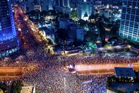An aerial view shows protesters as they take part in a demonstration against Israeli Prime Minister Benjamin Netanyahu and his nationalist coalition government's judicial overhaul, in Tel Aviv, Israel July 8, 2023.