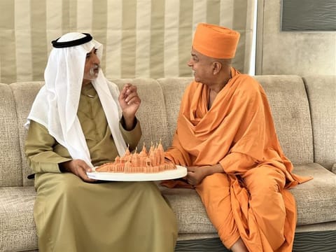 Sheikh Nahyan bin Mubarak Al Nahyan, Minister of Tolerance and Coexistence, with Brahmaviharidas Swami, head priest of BAPS Hindu Mandir.