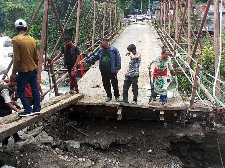 Kullu bridge rain india