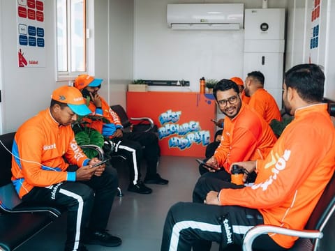 MOHRE launches 356 UAE delivery riders' rest stations