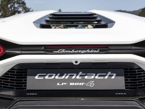 Originally delivered in Bianco Polo and Bianco (white) exterior and interior, the 1989 Lamborghini Countach 25th Anniversary is one of just 12 similar examples sent to the US.