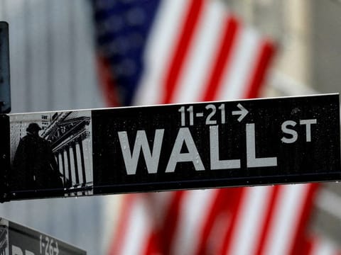 Some banks have curbed loan growth, which preserves capital but also slows the shift in their loan mix toward higher-yielding assets, Moody’s said.