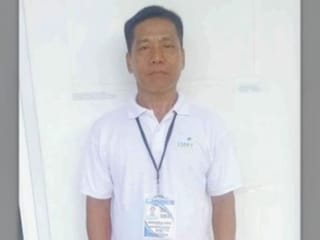 Philippines: Honest airport worker returns cash twice in a row