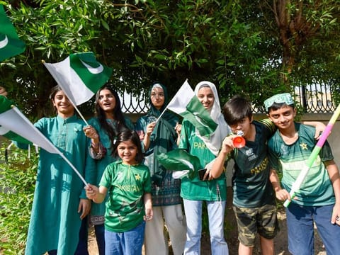 Pakistani youth enjoying the occasion at the consulate in Dubai