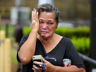 Photos: Hawaii fire survivors survey aftermath and look ahead to recovery