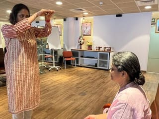 Dubai-based community of pranic healers: Healing illness and anxiety with energy flow
