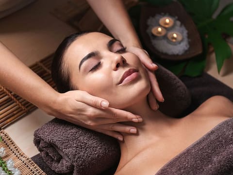 If your body’s been running on fumes, head for a spa treat in Abu Dhabi. 