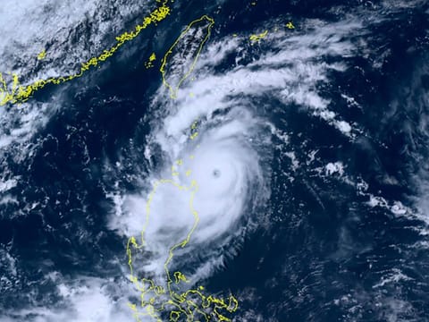 Typhoon Saola moving north towards Taiwan.
