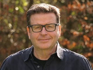 Hollywood director Simon West to direct historical set in Saudi Arabia