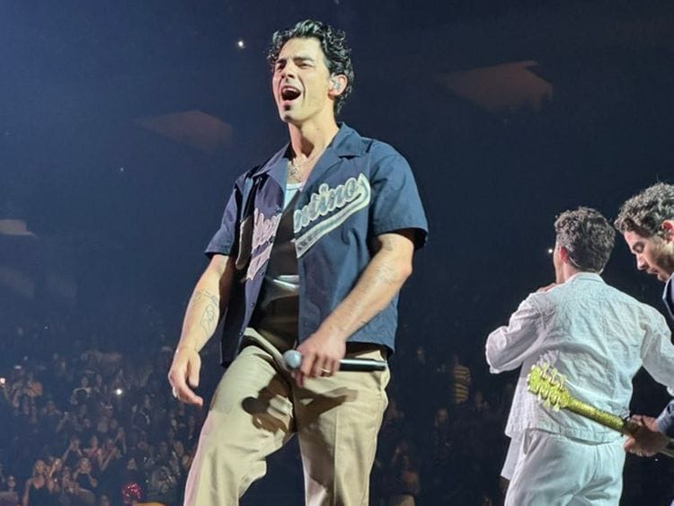 Joe Jonas sporting his wedding band.