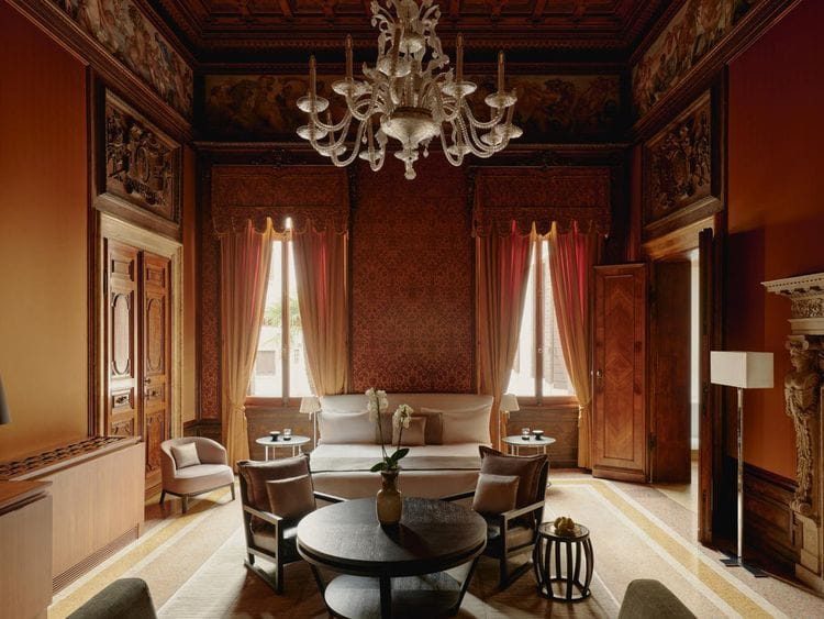 aman-venice-accommodation-sansovino-stanza-bedroom-1694236213572