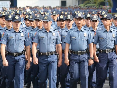 File photo shows Philippine National Police (PNP) officers during a parade.