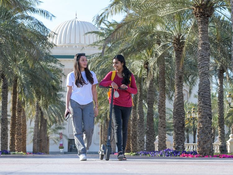 AUS-ADVT-Student-Life-Photo-FOR-WEB