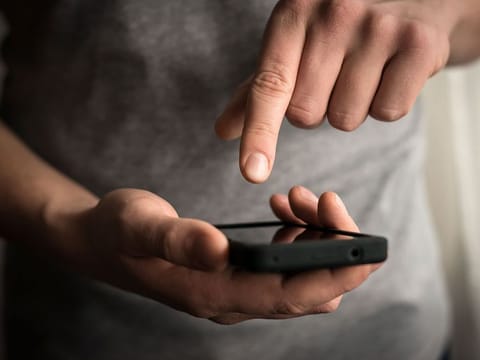 UAE: Man to be deported after secretly filming woman and issuing threats