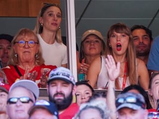 Pop idol Taylor Swift at MetLife Stadium to watch Travis Kelce’s Chiefs take on the Jets
