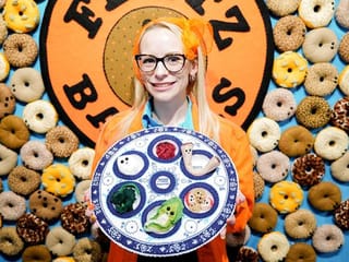 Photos: New York pop-up sells 'bagels' that can satisfy your appetite for art