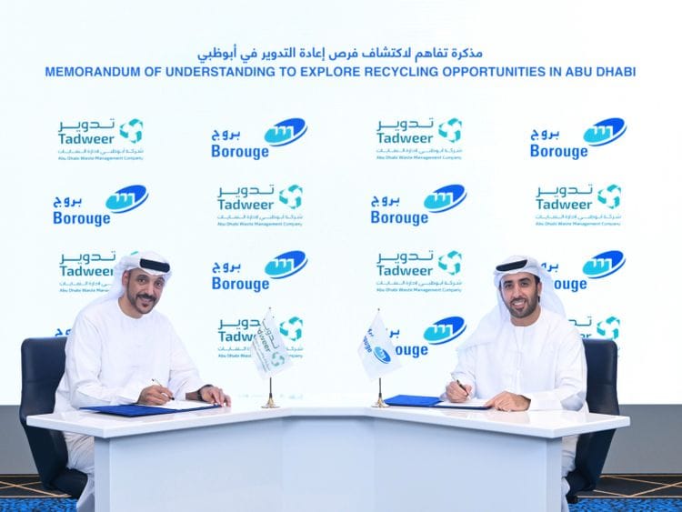Left to right - CEO of Tadweer, Eng. Ali Al Dhaheri and CEO of Borouge PLC, Hazeem Sultan Al Suwaidi-1696409563946