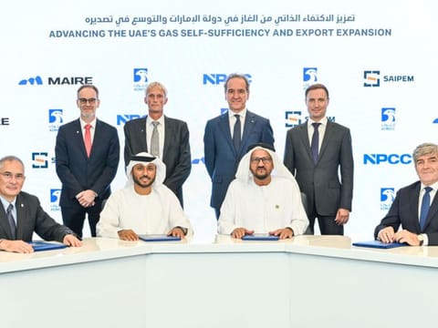 Saipem CEO Alessandro Puliti, NPCC CEO Eng. Ahmed Al Dhaheri, ADNOC Upstream Executive Director Abdulmunim Al Kindy, and MAIRE CEO Alessandro Bernini.