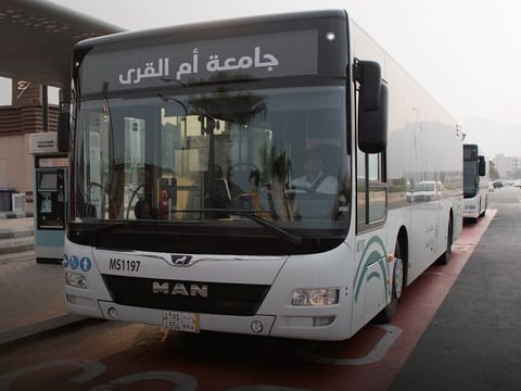 The Mecca buses are marked by being modern, environmentally friendly and resistant to carbon emissions.