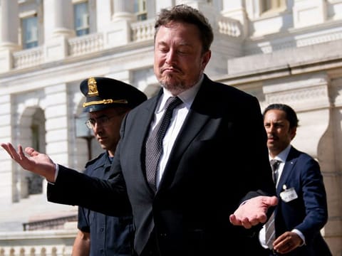 In a conference call following the earnings release Wednesday, Musk repeatedly mentioned the toll of high interest rates on consumer confidence. 