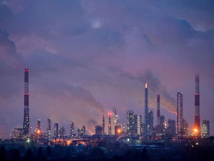 Oil factory photo-1698590841910