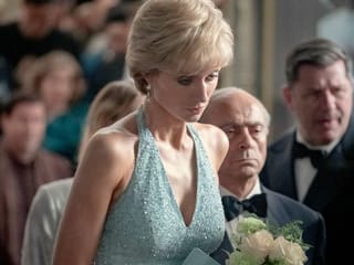 Review: Royal saga of 'The Crown' comes to a timely end
