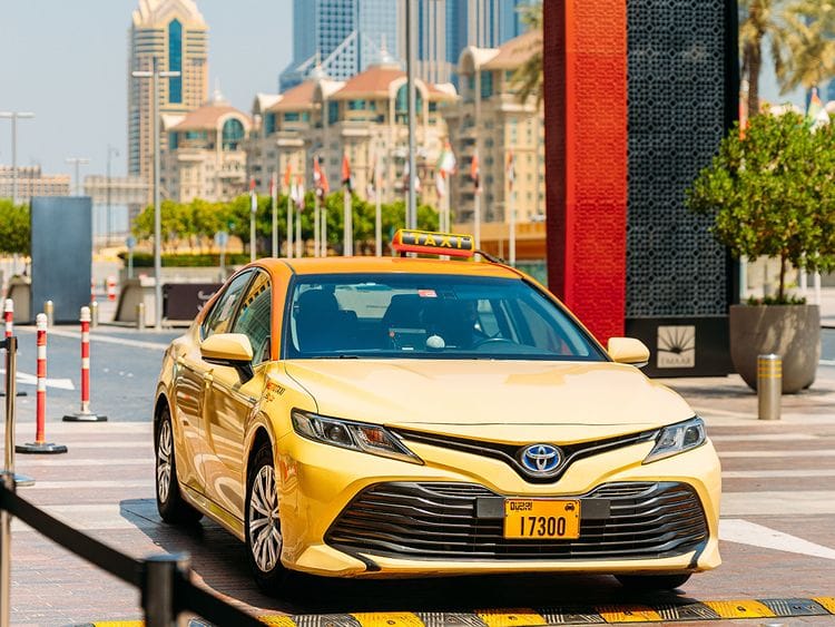 Stock-Dubai-Taxi