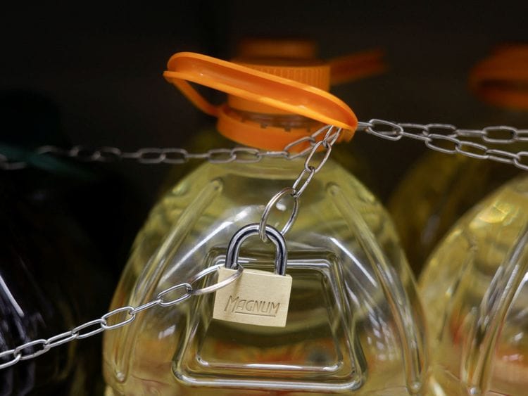 olive oil-1700475302576