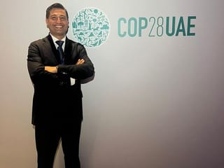 COP28: Filipino expat teaches people to make solar lamps in 30 minutes