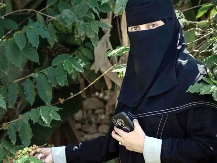  Maha Al Subaie, a pioneer in her field, embarked on this unique academic path, becoming one of the first Saudi women to make a mark in coffee farming.