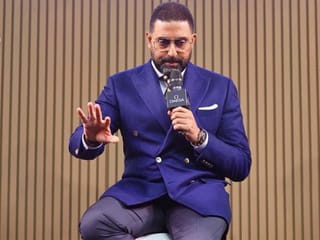 Bollywood star Abhishek Bachchan spotted without his wedding ring, sparks rumours