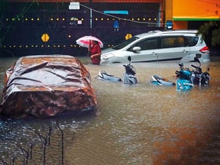 Photos: Rains pound southern India ahead of cyclone