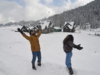 Snowing in Kashmir: A photographic journey of winter magic