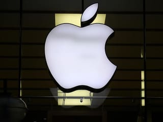 Apple races to tweak software ahead of looming US watch ban