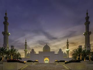 Look: With night tours, Sheikh Zayed Grand Mosque now open to visitors 24 hours daily
