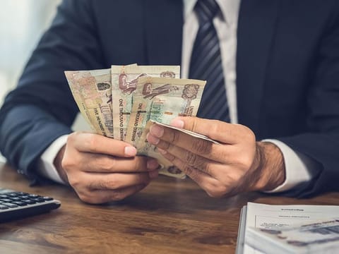 The apex bank’s statistics showed that savings deposits in the banking sector reached Dh286.67 billion at the end of March 2024.