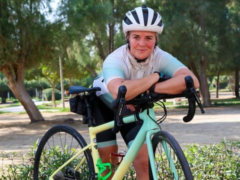 British expat Paula Ralph aims to set the female world record for cycling from South Africa to Norway. 