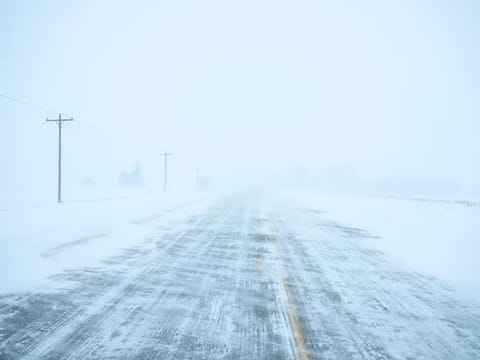 In Pictures: US winter storm leaves many without power 
