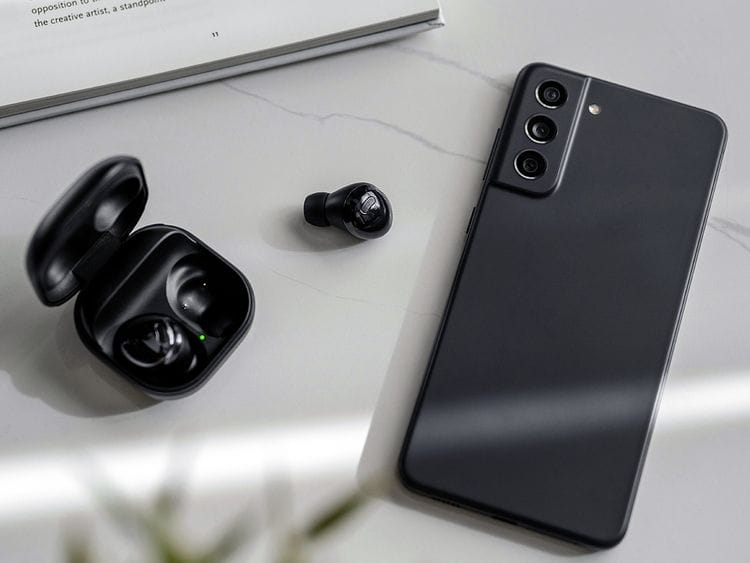 phone earbuds