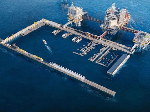 The Rig will also feature various water activities, including a diving centre, an amusement park, a splash park, an e-sports centre.